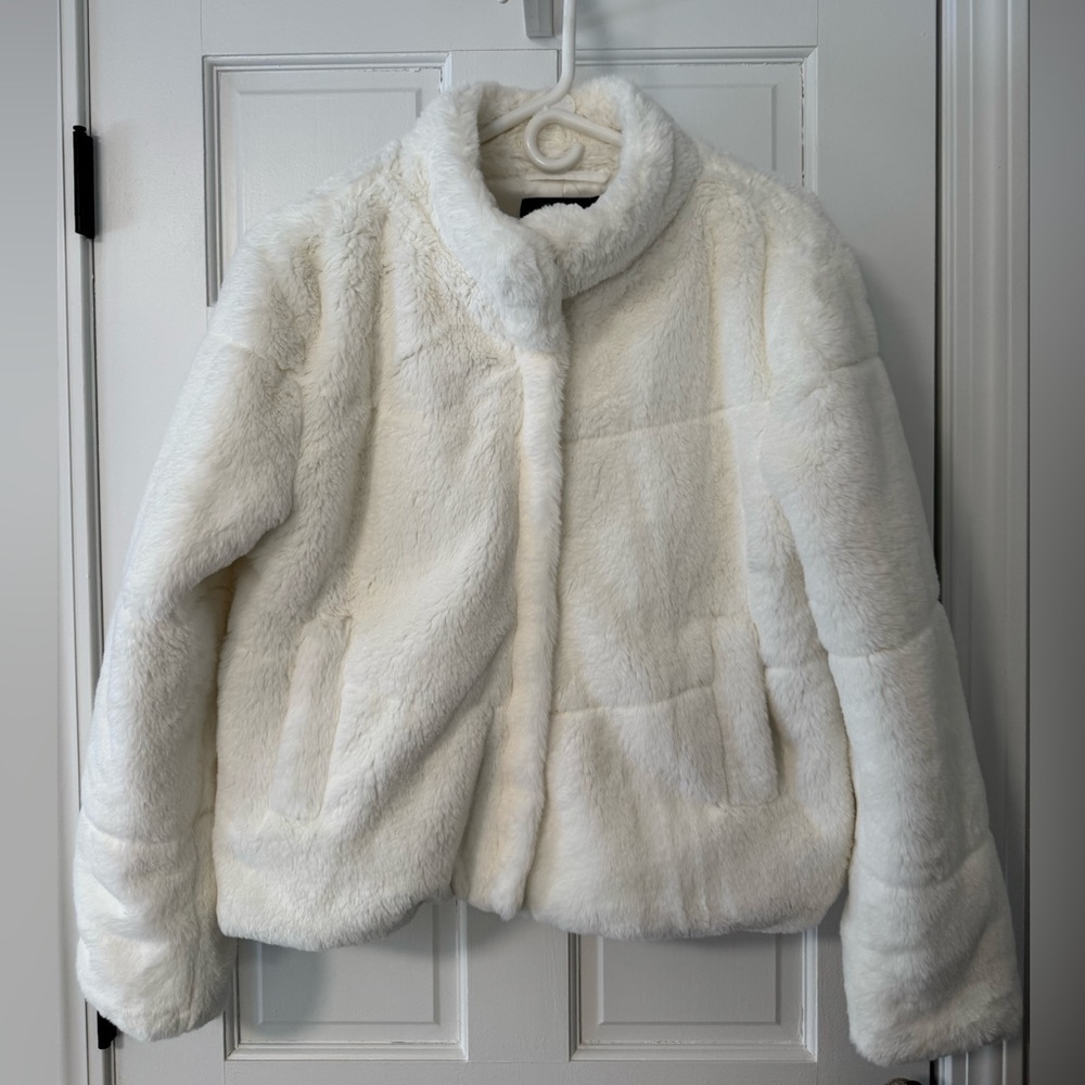Ambiance Cream Outerwear